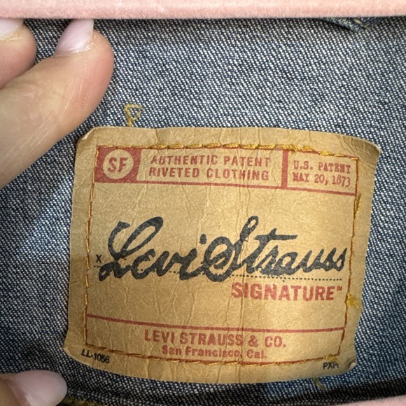 Levi Strauss Signature Denim Jacket Womens Y2K Cropped Trucker Sz Large 12/14 - Picture 2 of 16